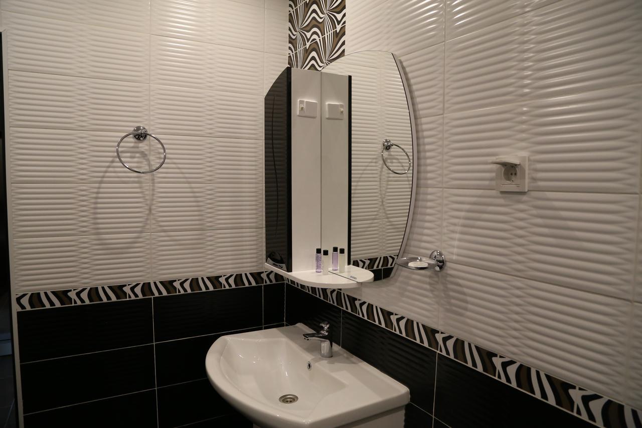 Lacasa Hotel Atyraū Habitación foto